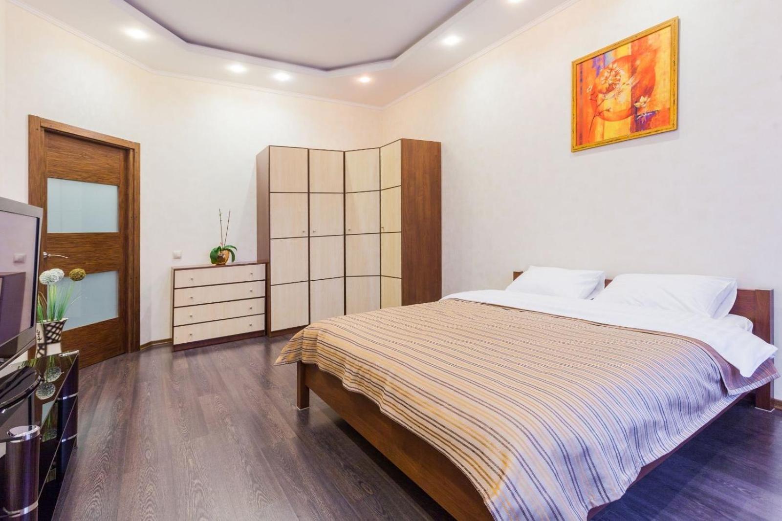 Navit Apartments With Breakfast,Near The Railway Station, The City Center, The Park เคียฟ ภายนอก รูปภาพ